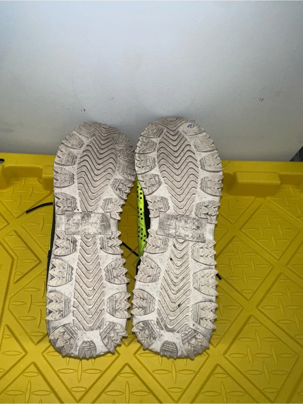 Adidas x Alexander Wang Hike Low Men's Solar Yellow Sneakers Size 11.5 AC6841